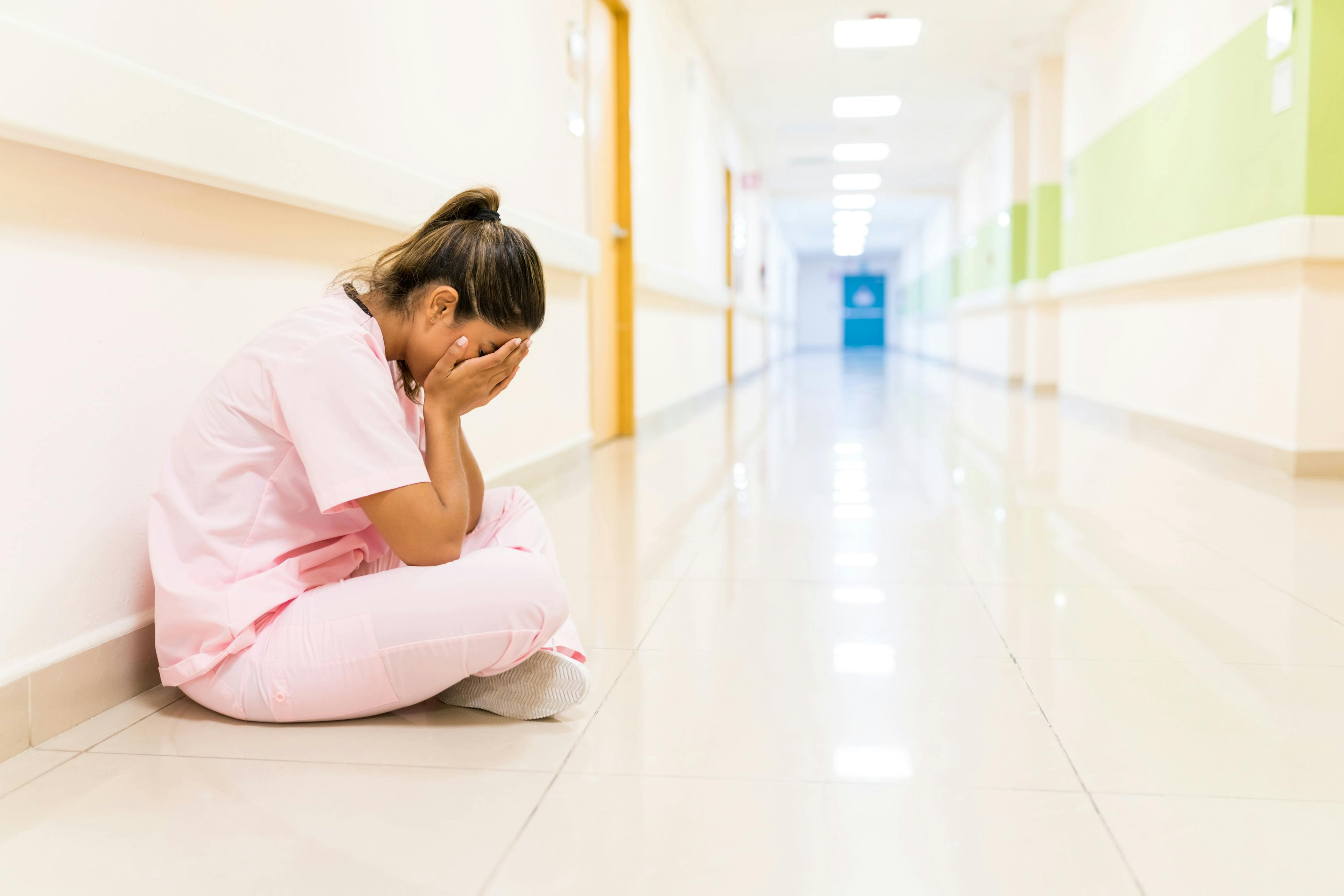 Nurses with depression more likely to be hospitalized with COVID-19: Study