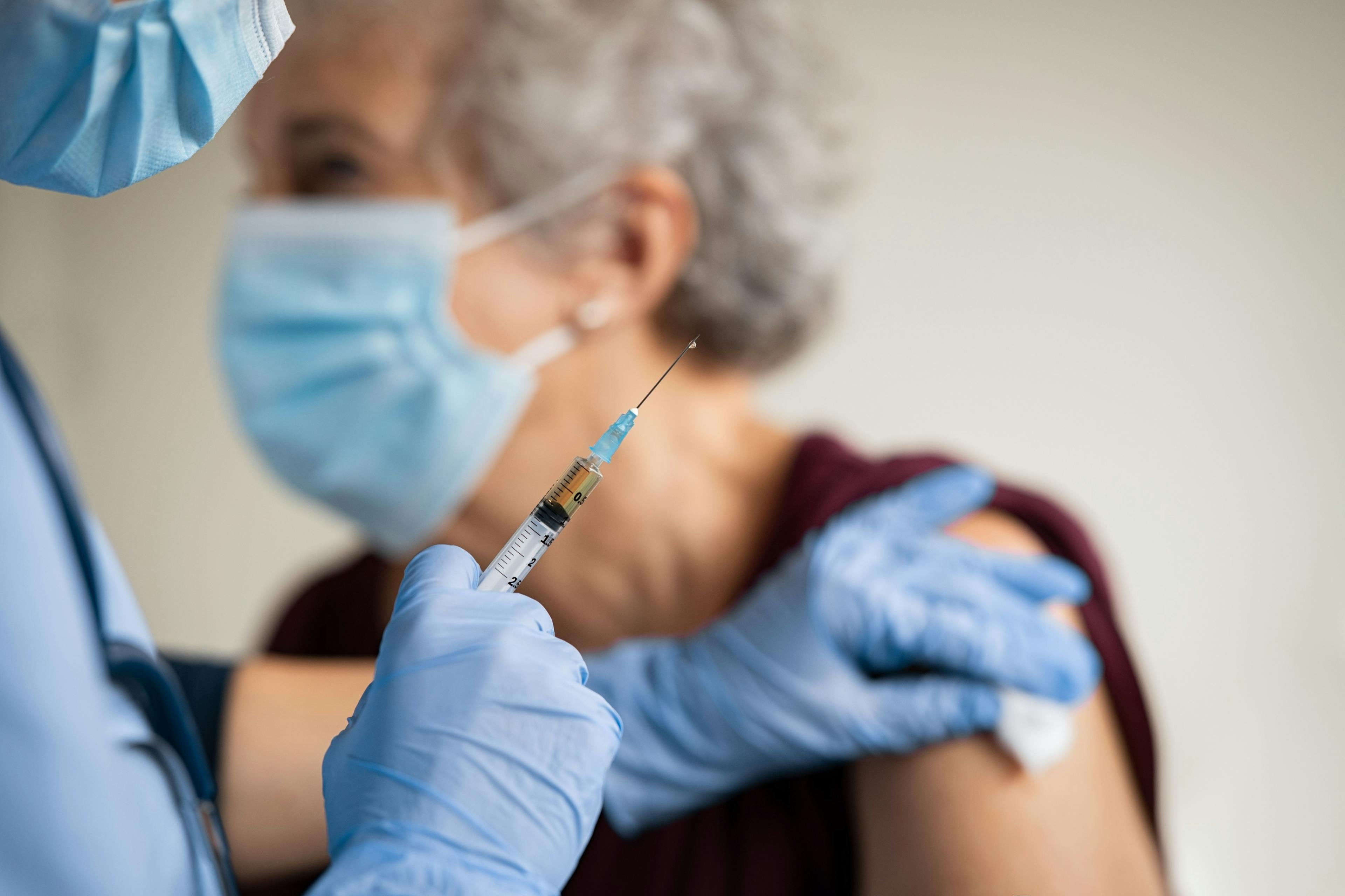 Healthcare groups urge support for COVID-19 vaccine, testing requirement