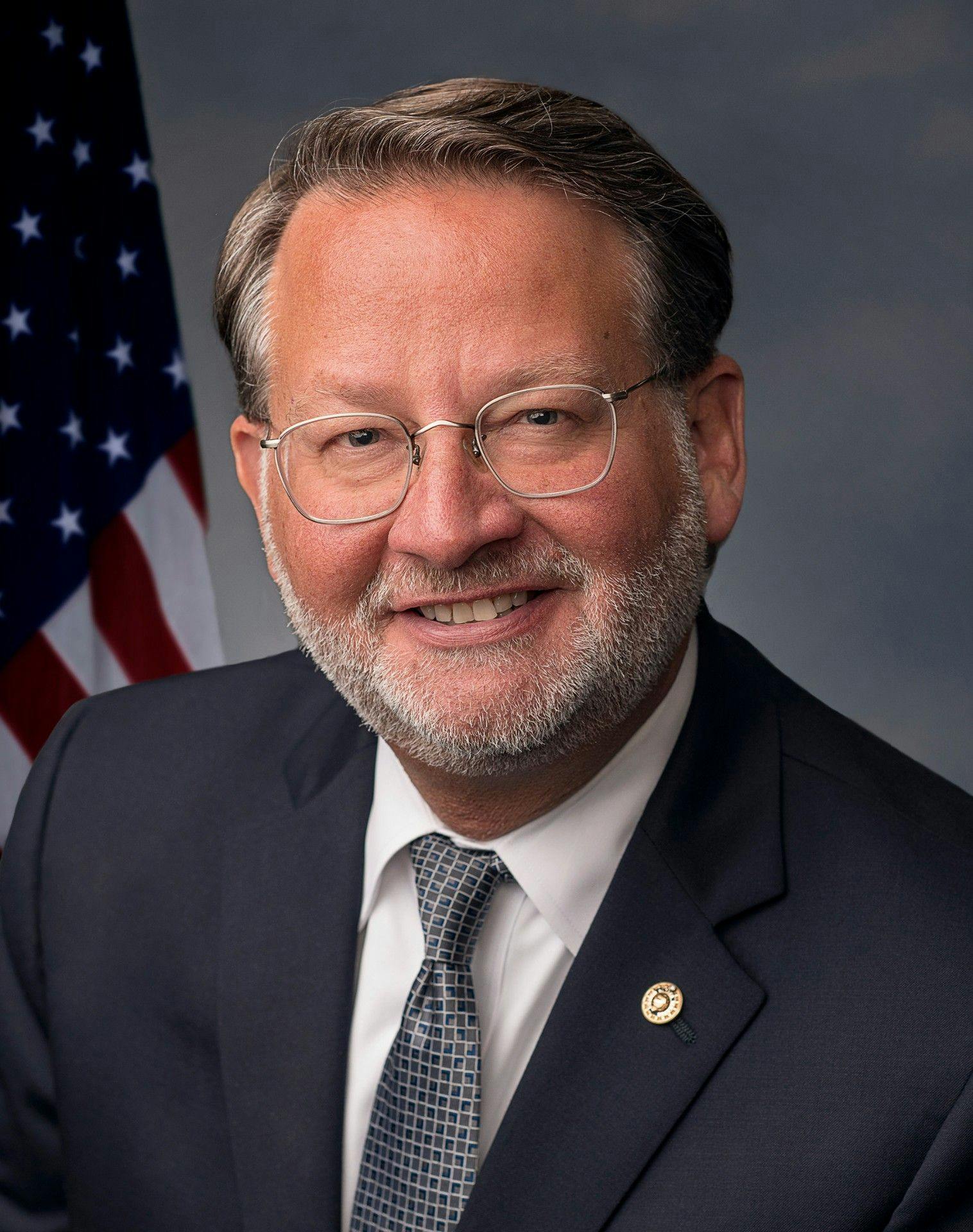 U.S. Sen. Gary Peters, D-Mich., and other Michigan lawmakers are pressing the FDA to take action to deal with the shortage of some cancer drugs. (Photo: U.S. Senate)