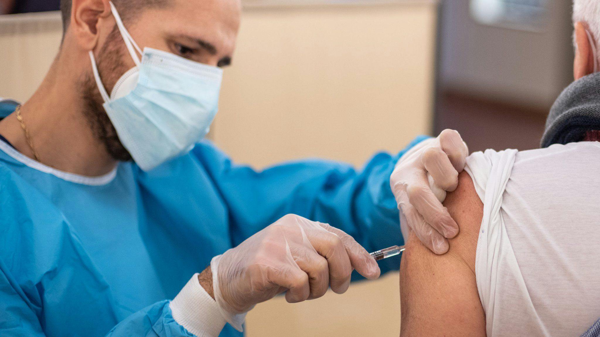 Make COVID-19 Vaccinations Mandatory for Health Workers, Groups Say