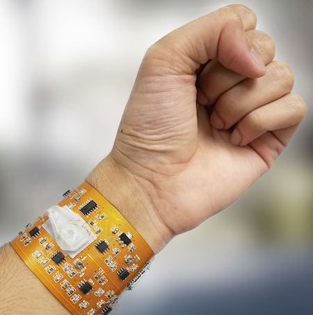Next-Gen Smartwatches Could Measure Blood Cells and Environmental Hazards
